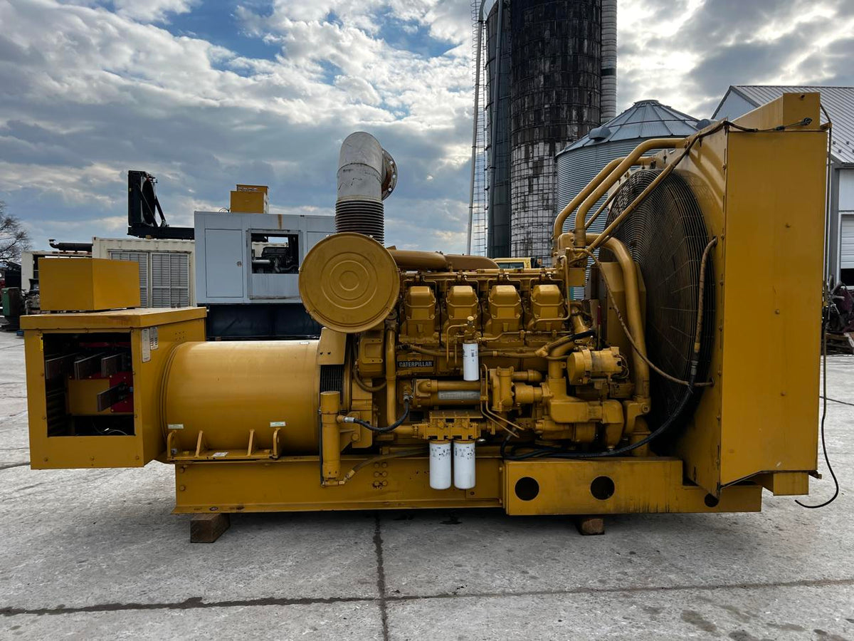 900 kW Caterpillar 3508 Gen Set, Open Skid, 1163 Hours, Diesel, With Breaker, Year – 1995