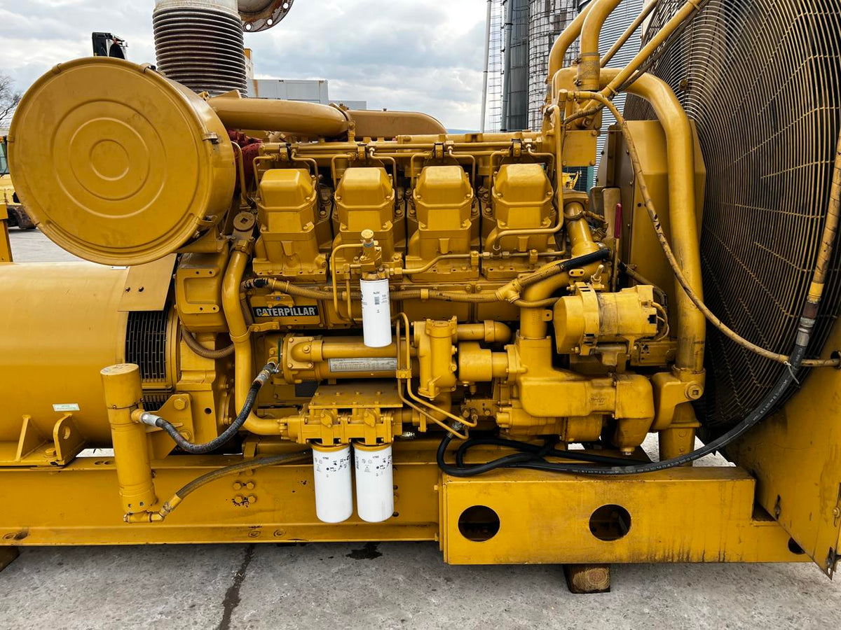 900 kW Caterpillar 3508 Gen Set, Open Skid, 1163 Hours, Diesel, With Breaker, Year – 1995
