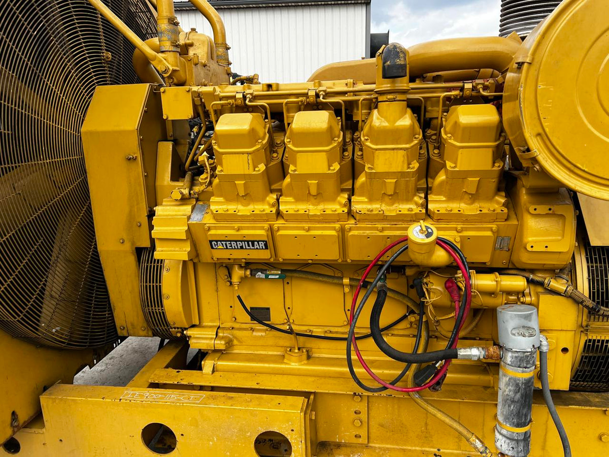 900 kW Caterpillar 3508 Gen Set, Open Skid, 1163 Hours, Diesel, With Breaker, Year – 1995
