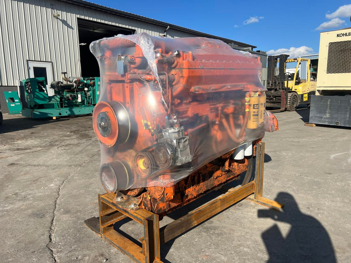 QSK19C Cummins Engine Take Out of EH750-3 Hitatchi Off Road Haul Truck Fuel Pump Missing