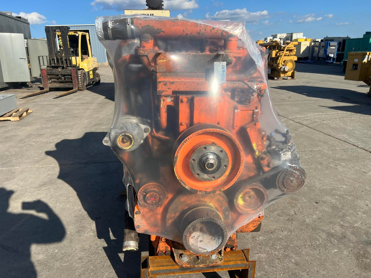 QSK19C Cummins Engine Take Out of EH750-3 Hitatchi Off Road Haul Truck Fuel Pump Missing