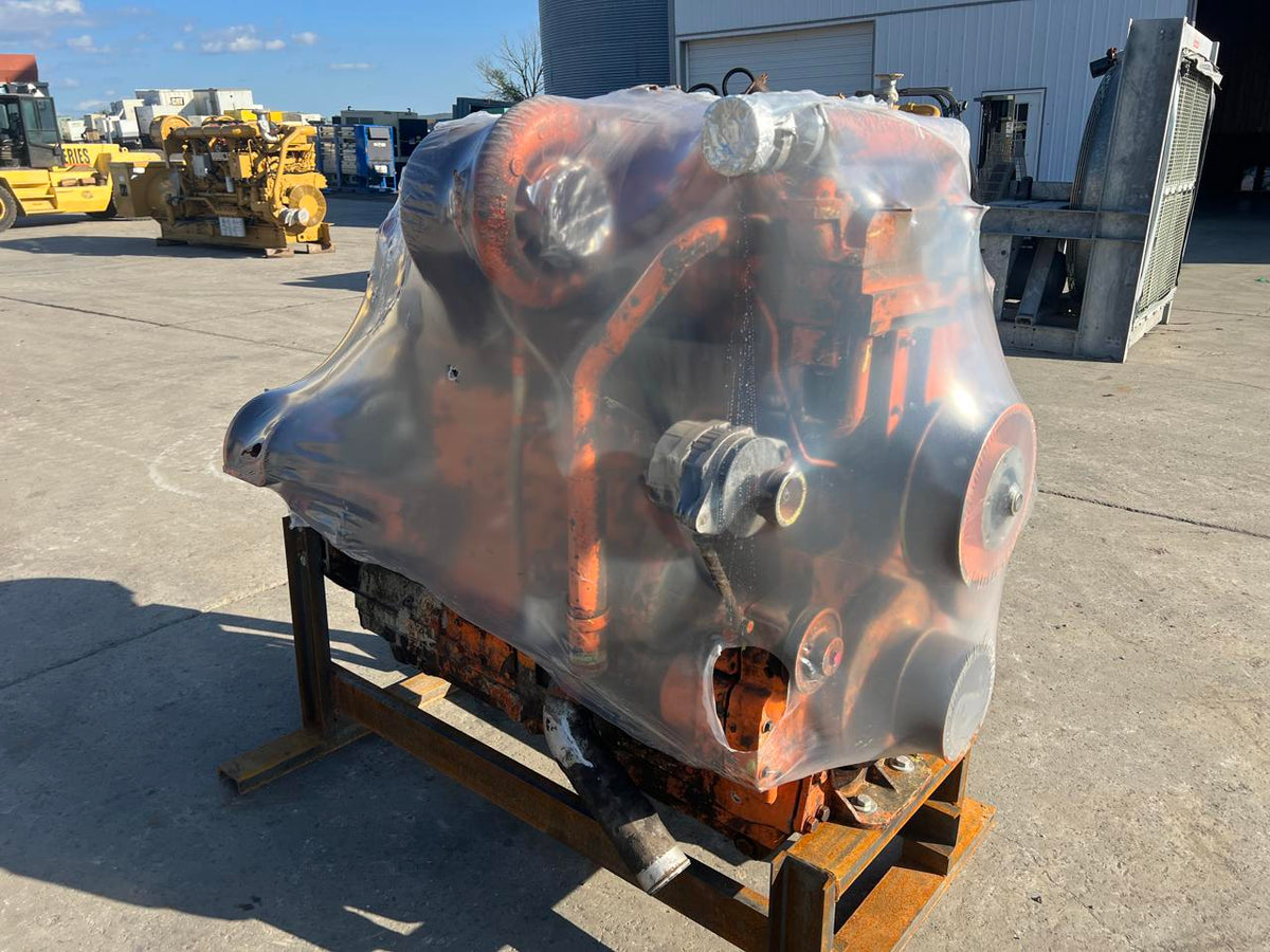 QSK19C Cummins Engine Take Out of EH750-3 Hitatchi Off Road Haul Truck Fuel Pump Missing