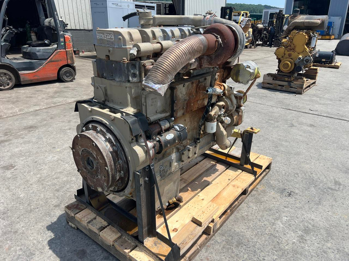 KT19 Cummins Engine Take out of R35 Haul Truck, Low Hour, Reman
