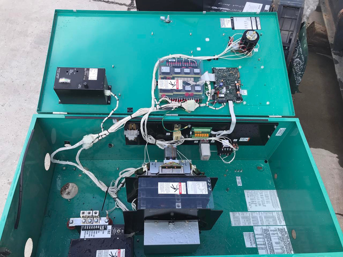 Cummins 260 Amp Transfer Switch, Year 2010, NEMA 1