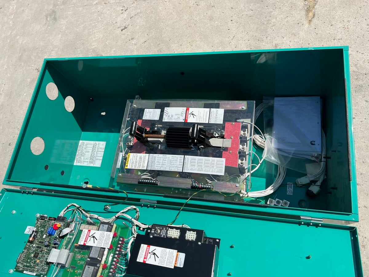 Cummins Automatic Transfer Switch, 400 Amps, Year 2010,  480 Volts, 3 Poles, Nema 1