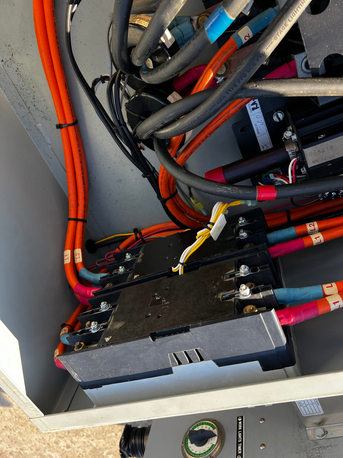 Zenith Automatic Transfer Switch, Service Entrance Rated with Disconnect Breaker, Nema 1