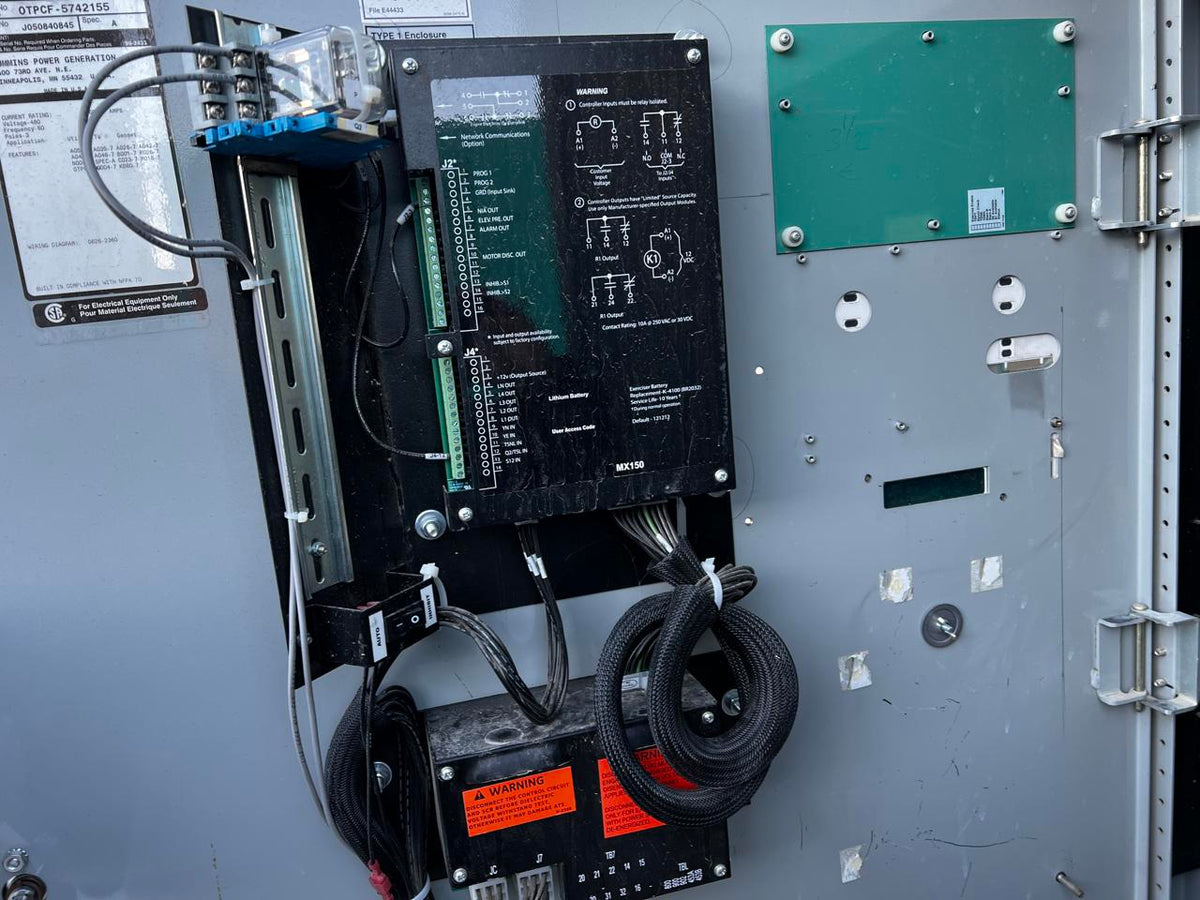Onan/Cummins Automatic Transfer Switch, 1600 Amps, with Nema 3 Enclosure (Roof Panel Missing)