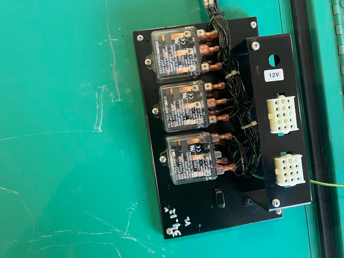 225 A, 240 V, 1 or 3 Phase, Automatic  Transfer Switch, Nema 3 Enclosure