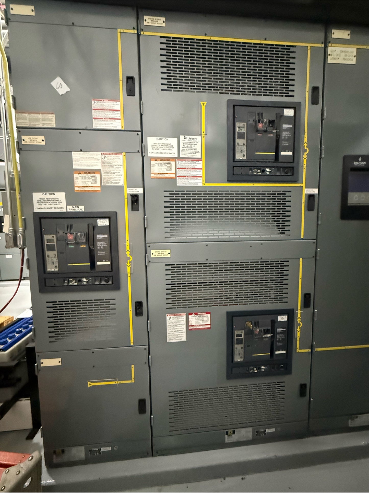 3000A Square D QED  6 Section Switchgear 480Y/277 6 Breaker & System Control Cabinet SCC