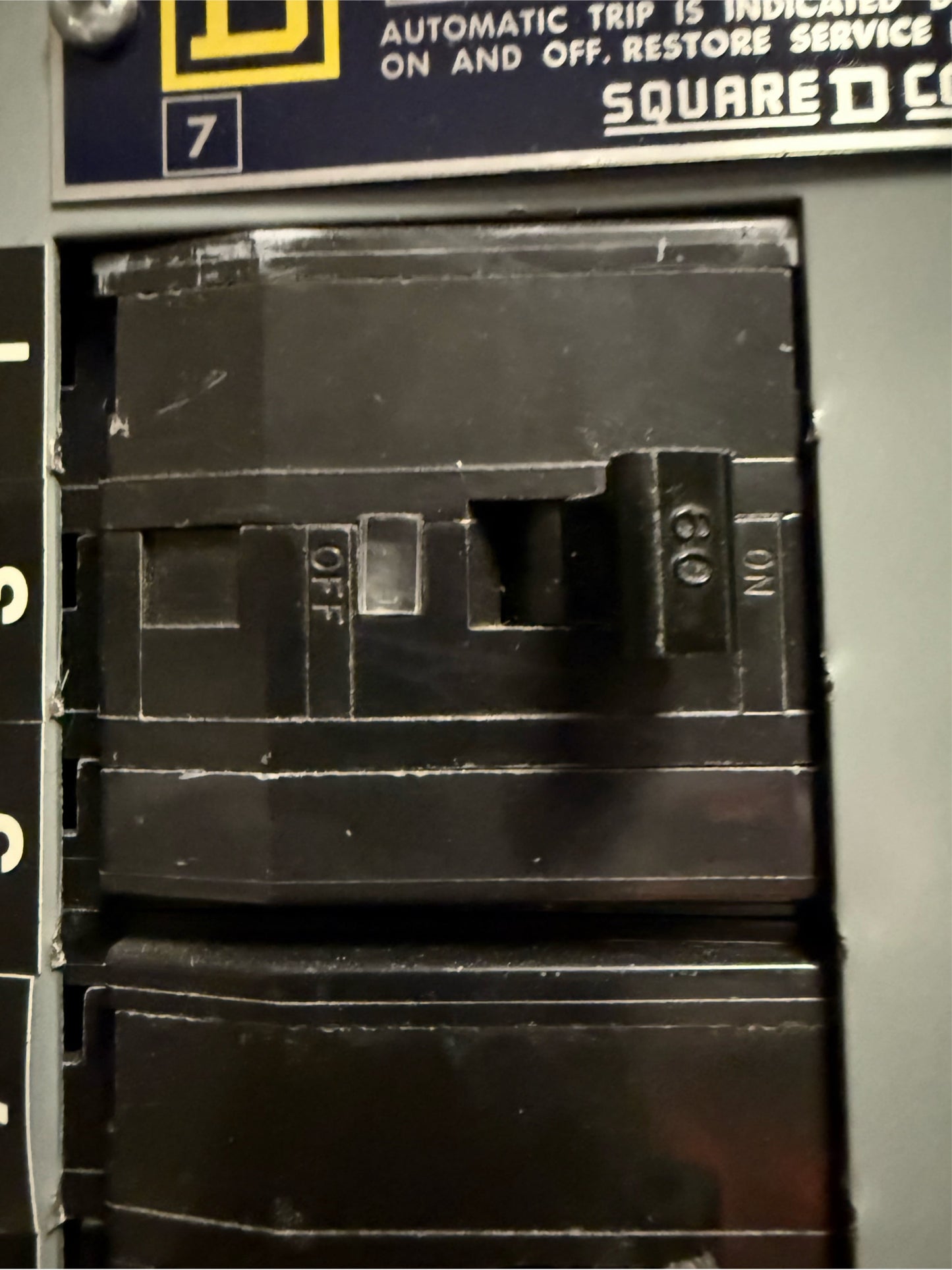 Square D NQO-42444-2 27 Breaker Panelboard 225A 240V (SKU: 110337)