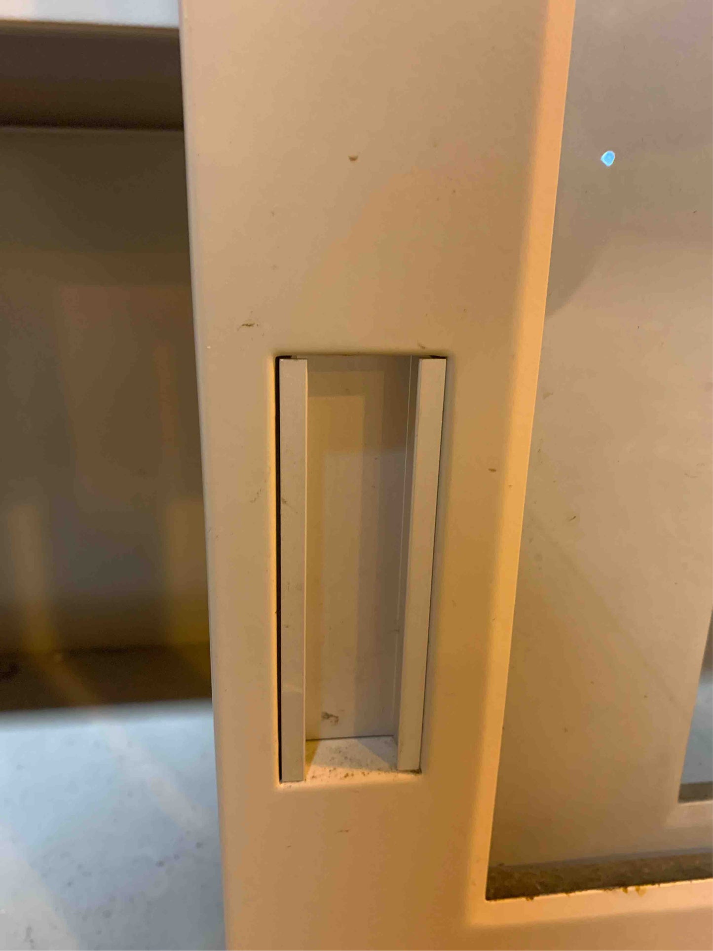 30" Recessed Overhead Cabinet (Q16594)(Q16594)