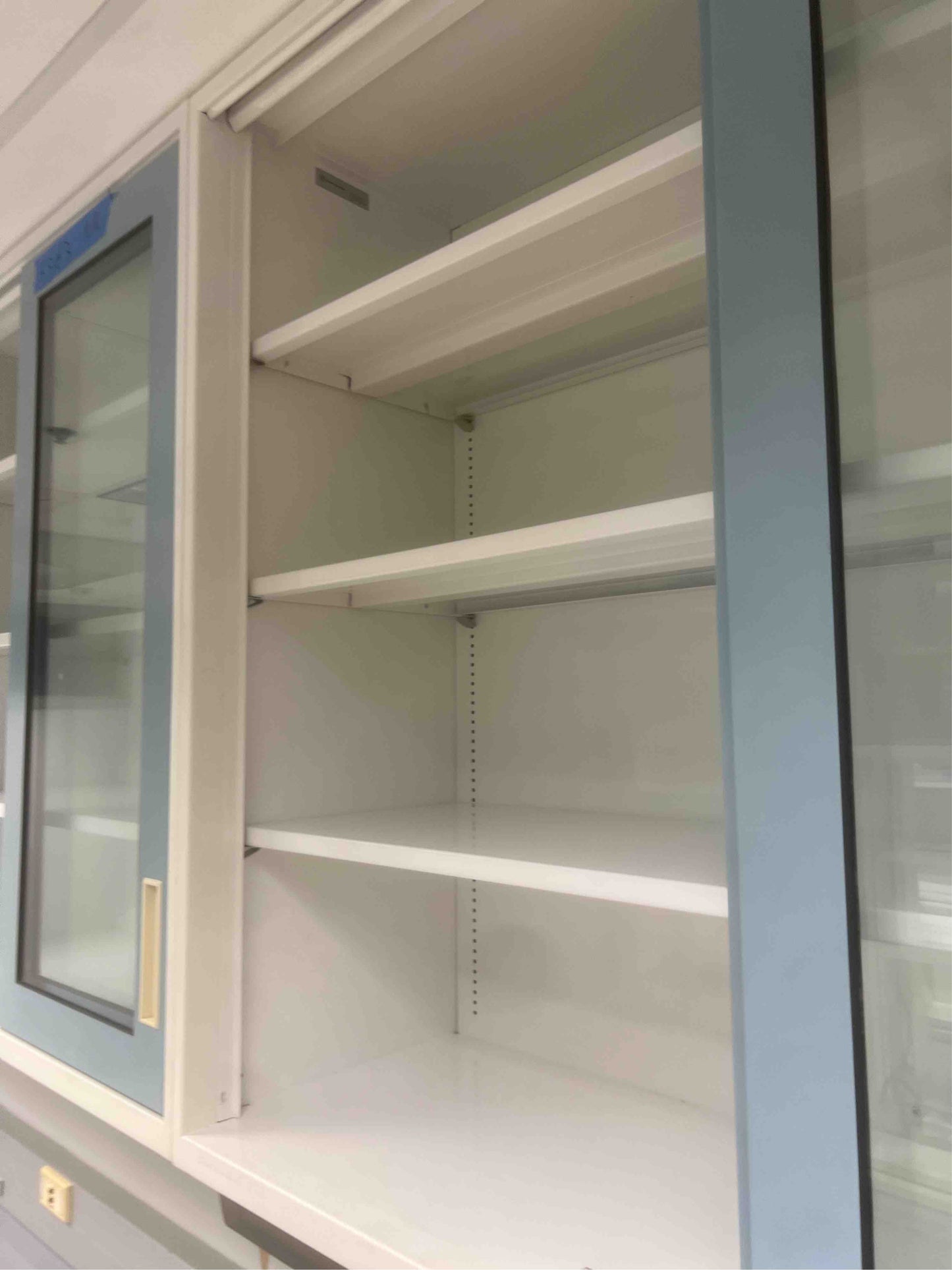 Fisher Hamilton 4' overhead cabinet(5364AA)
