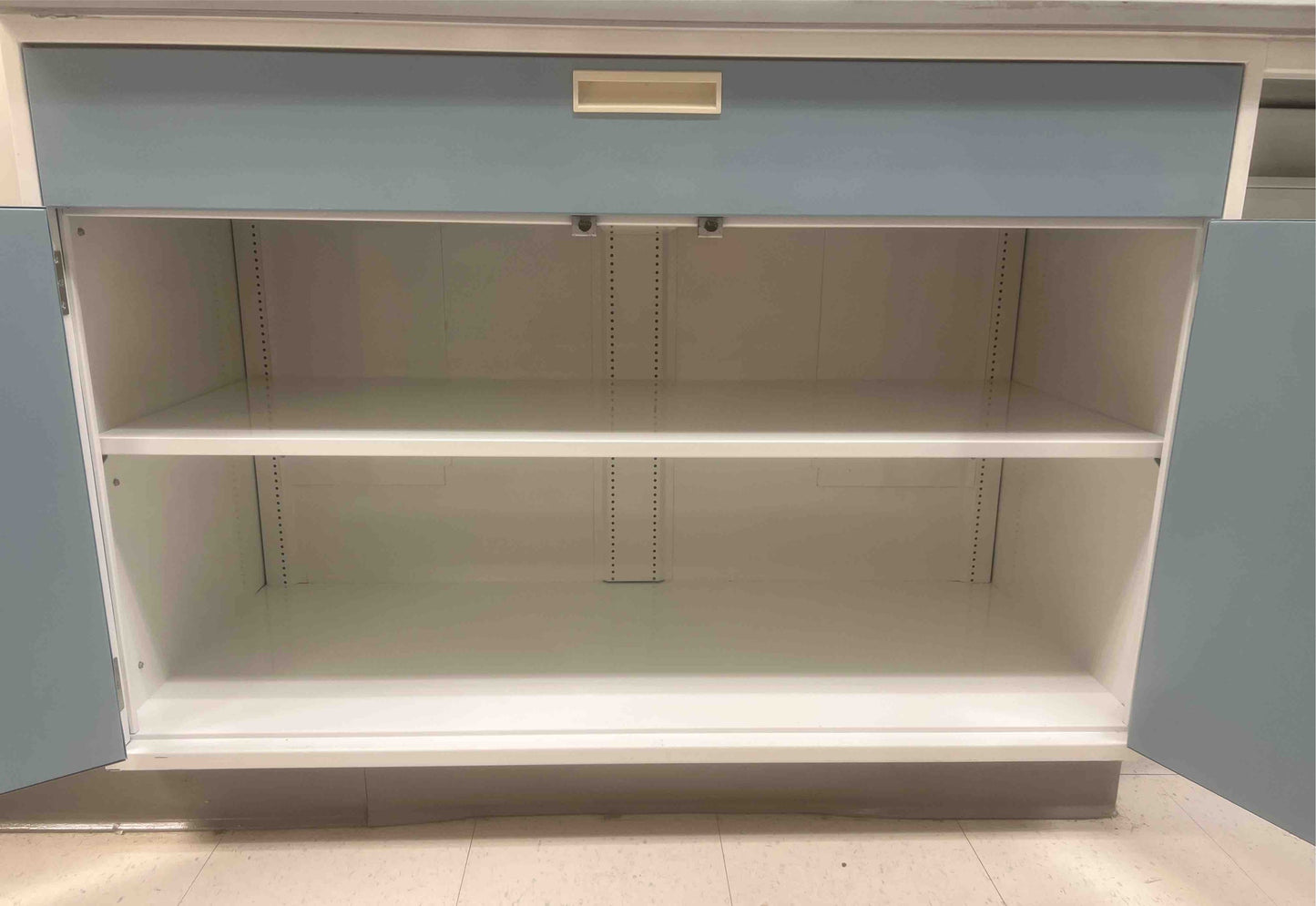 Fisher Hamilton 4' Mix cabinet (5379AA)(5379AA)