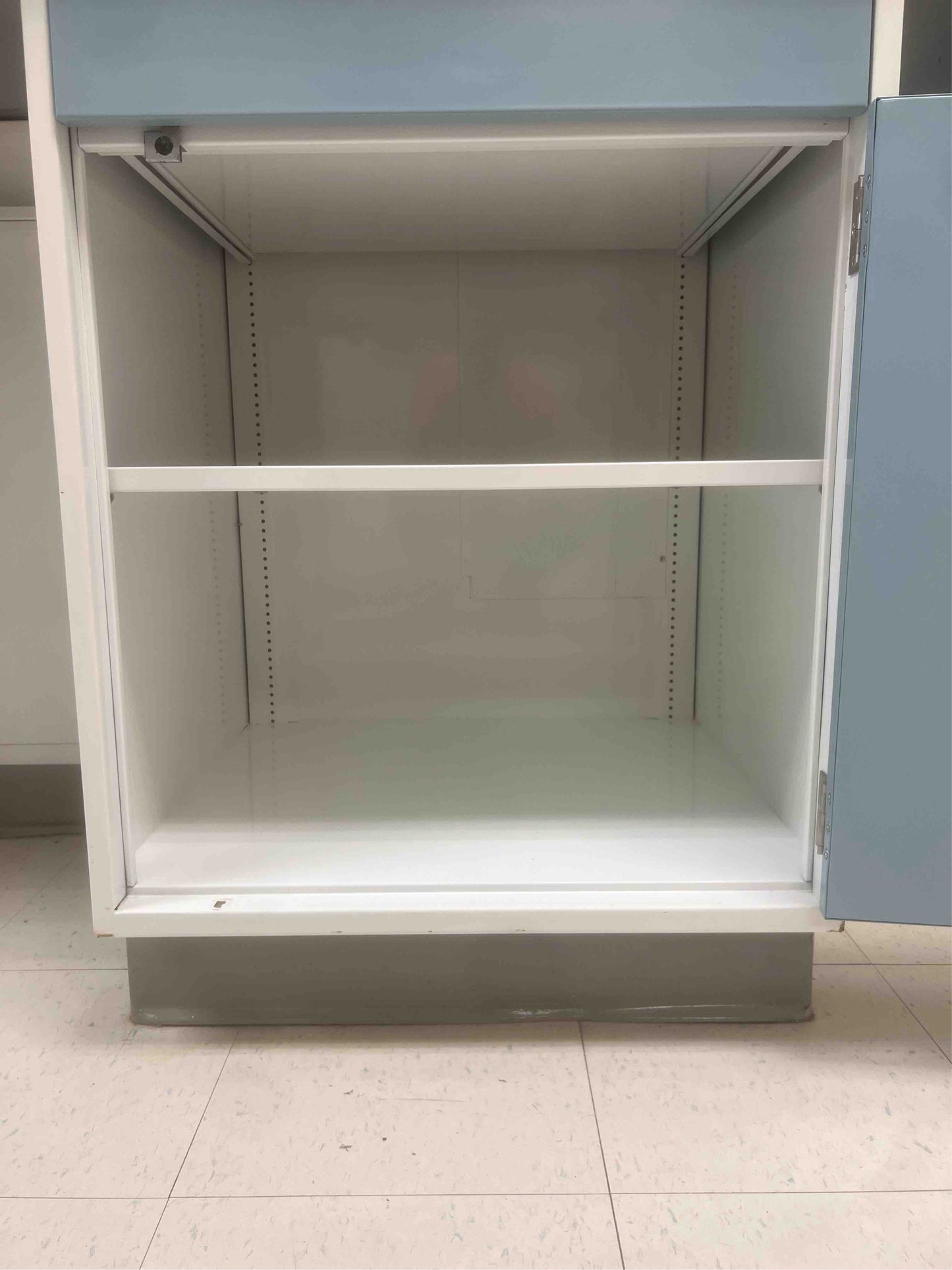 Fisher Hamilton 2' Mix cabinet 5381AA(5381AA)