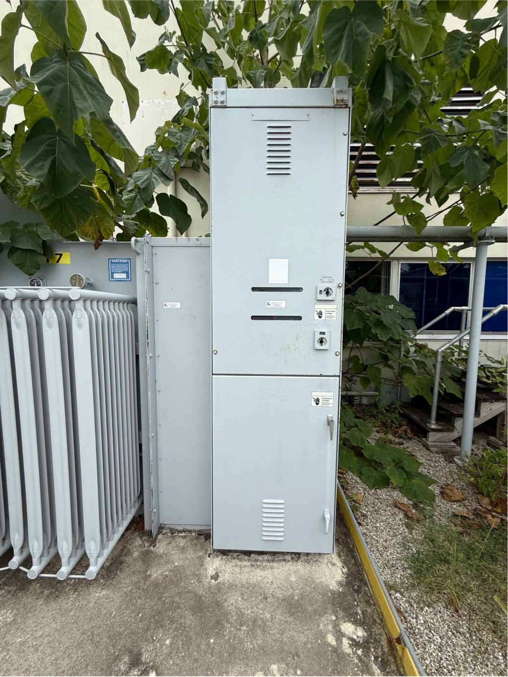 1500KVA GE Substation & Transformer 3PH 4160v 480Y/277 No. G-857851