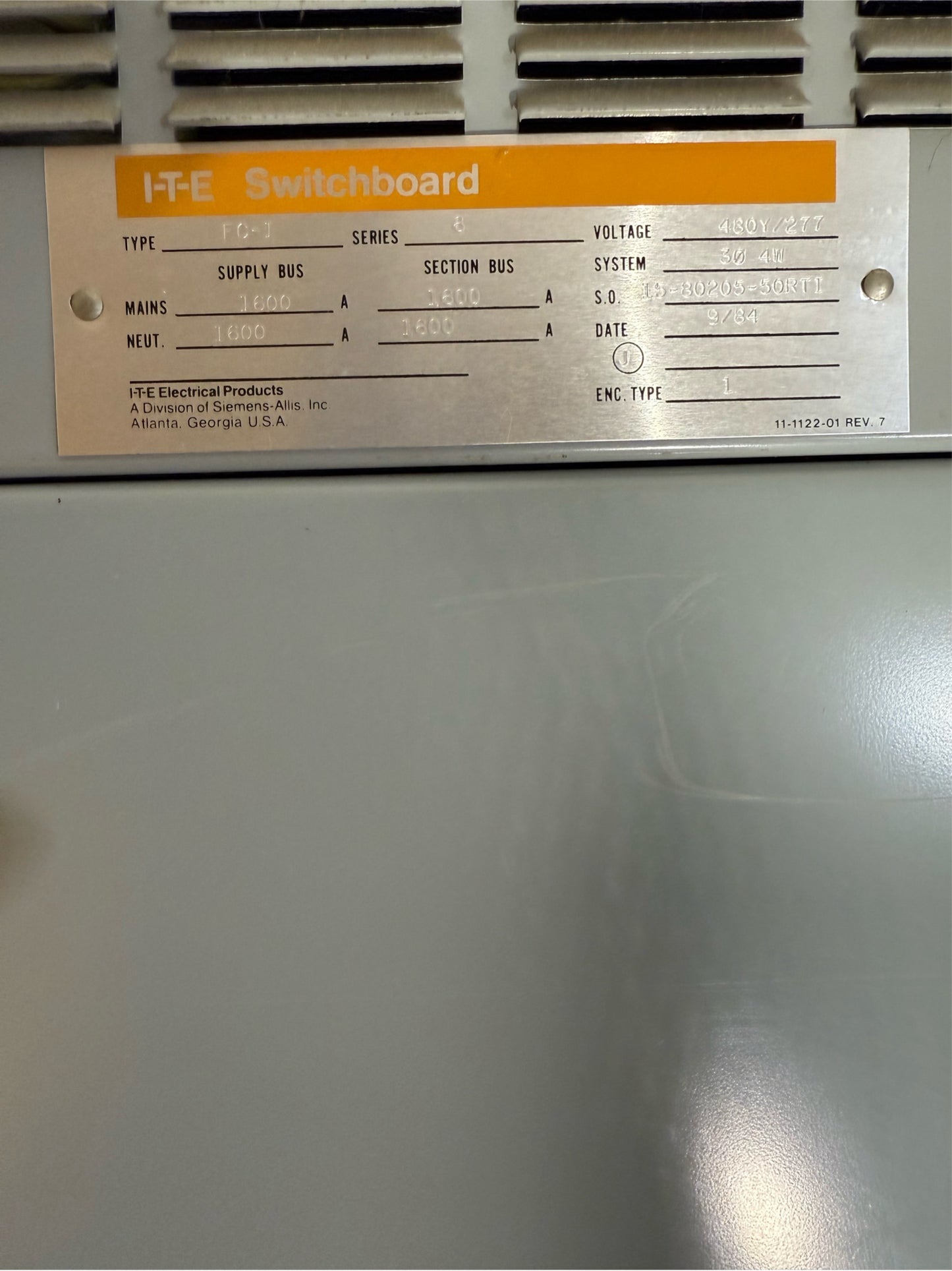 ITE Switchboard 1600A 2 sections 480Y/277 1 main / 6 Switches (SKU: 110478)