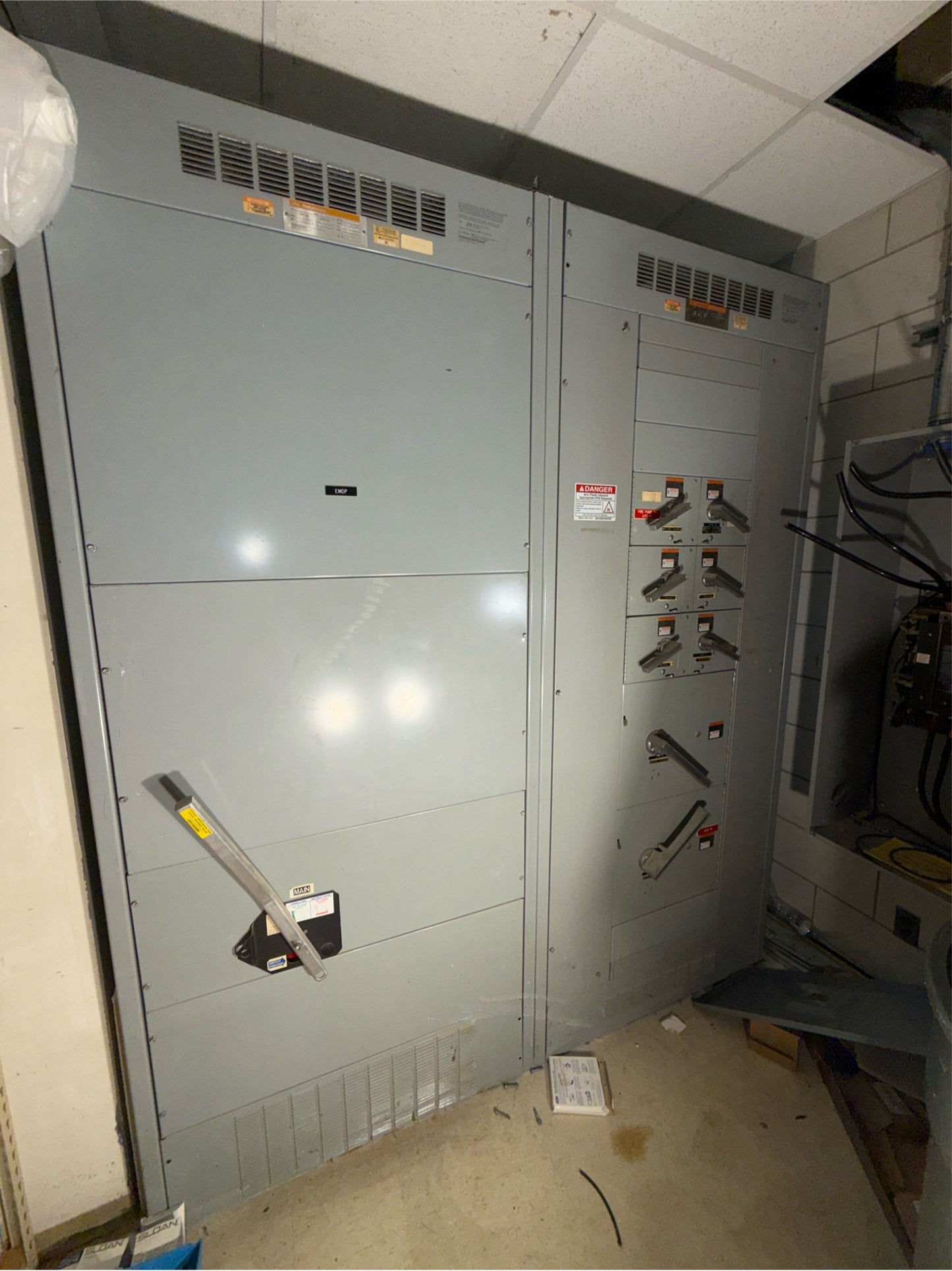 ITE Switchboard 1600A 2 sections 480Y/277 1 main / 6 Switches (SKU: 110478)