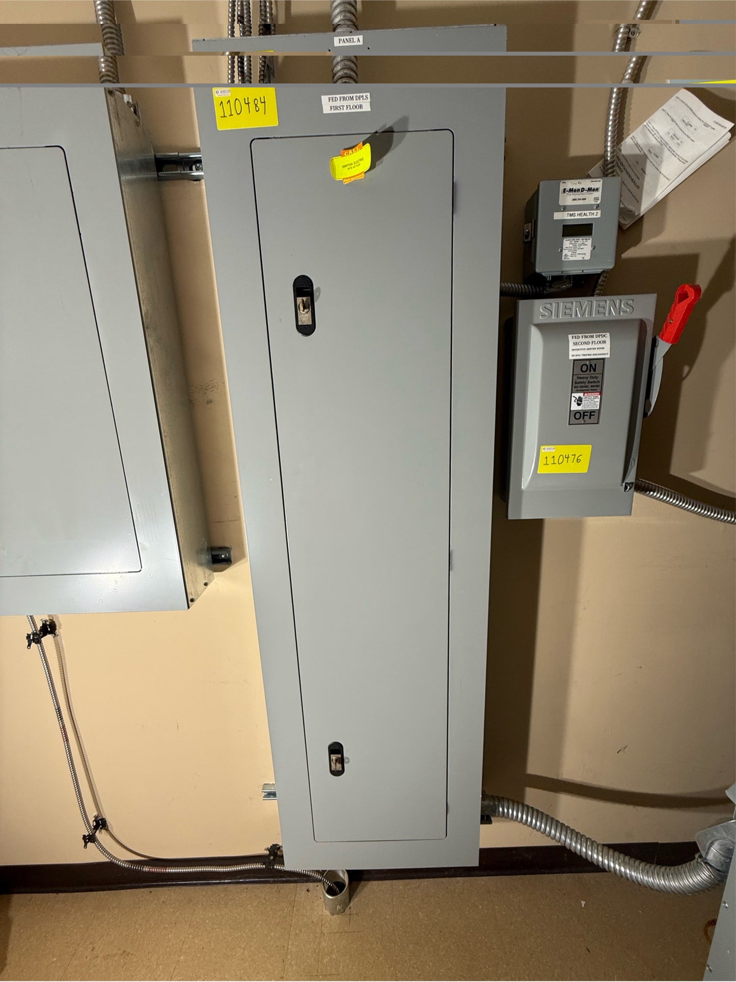 Siemens NGB Panelboard 400A 480/277 10 Breakers 1 Main 200A Main(SKU: 110484)