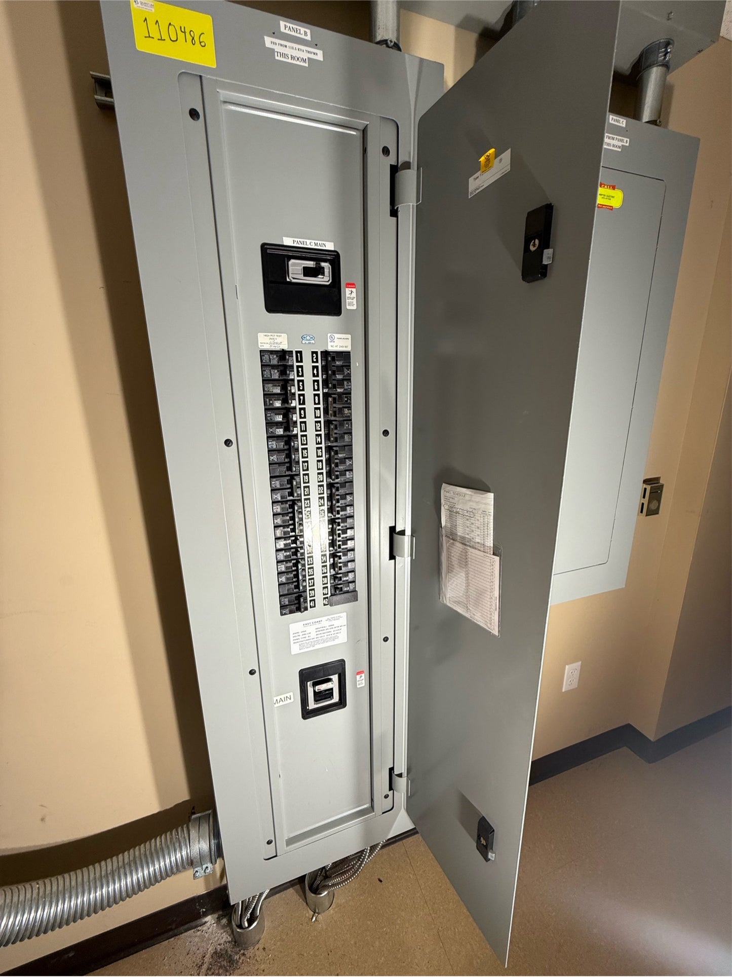 Siemens Panelboard 400A 208/120v 20 Breakers 2 Main(SKU: 110486)