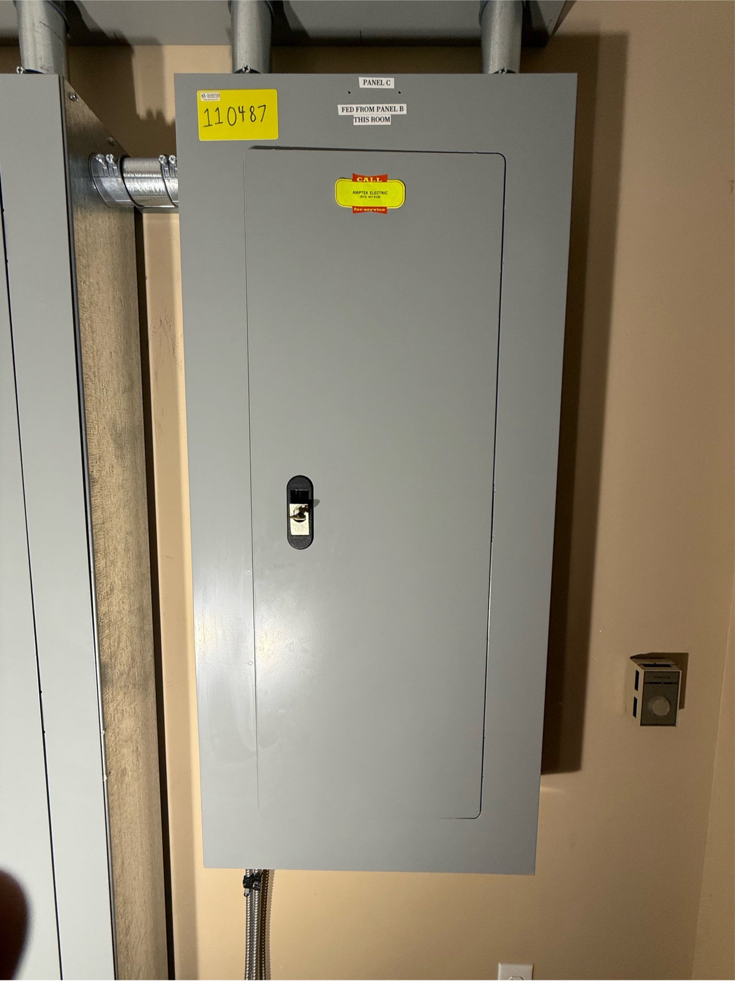 Siemens East Coast Panelboard 250A 208Y/120V 3Ph 38 Breakers(SKU: 110487)