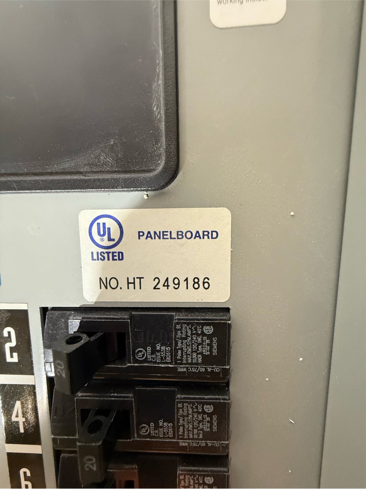 Siemens East Coast Panelboard 250A 208Y/120V 3Ph 38 Breakers(SKU: 110487)
