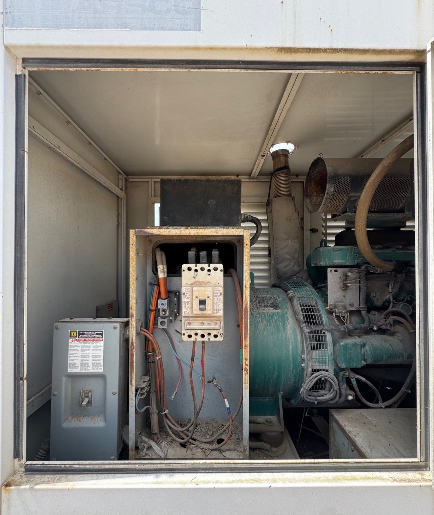 AS-IS 180KW KD200V MQ Volvo Penta Generator Set Trailer & On Board Air Compressor ALL