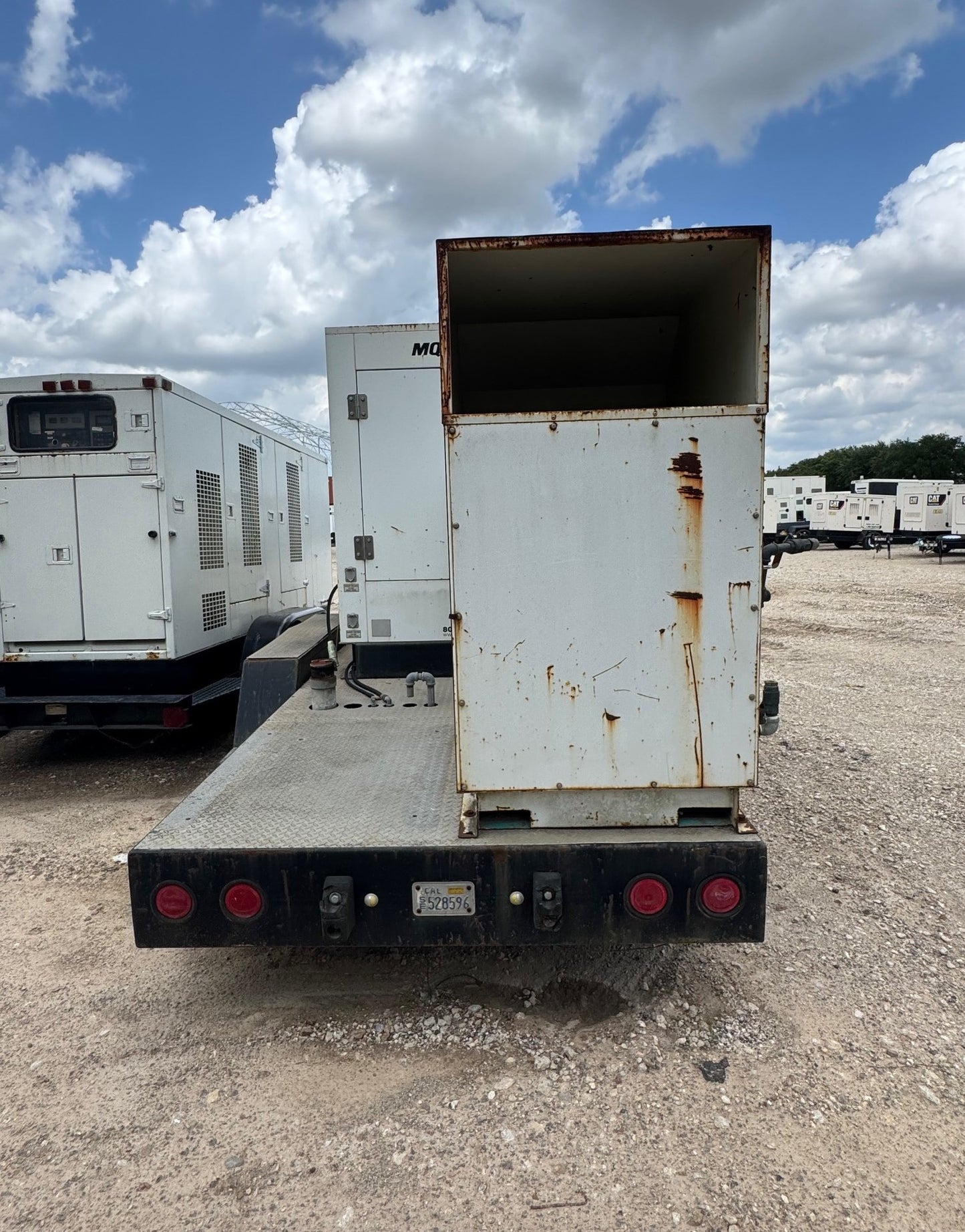 AS-IS 180KW KD200V MQ Volvo Penta Generator Set Trailer & On Board Air Compressor ALL