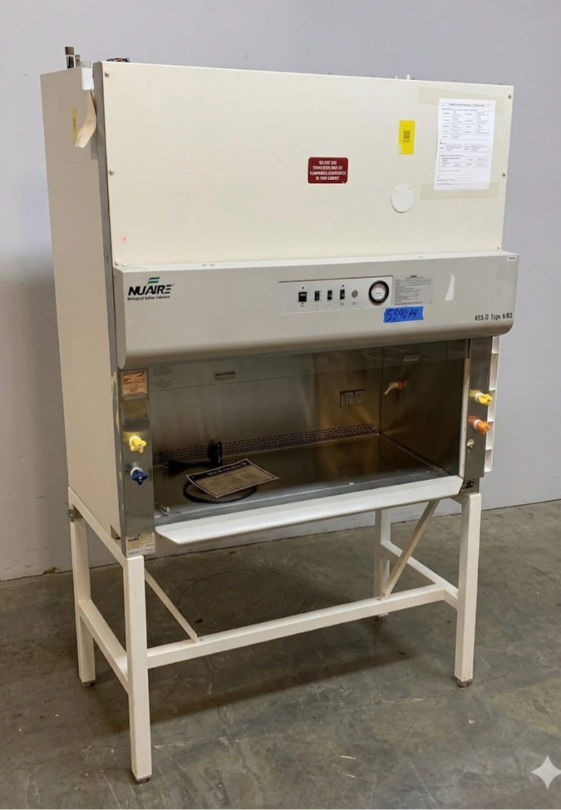 NuAire LabGard NU-425-400 4' Class II Type A2 Biosafety Cabinet w/ Stand (5390AA)