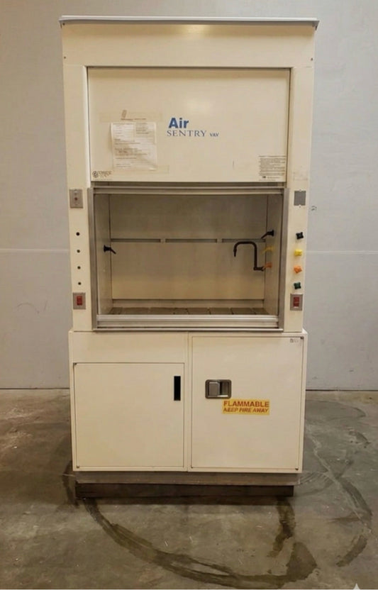 Lab Crafters Air Sentry 4' High-Performance VAV Fume Hood Low-Flow S6LLST10394