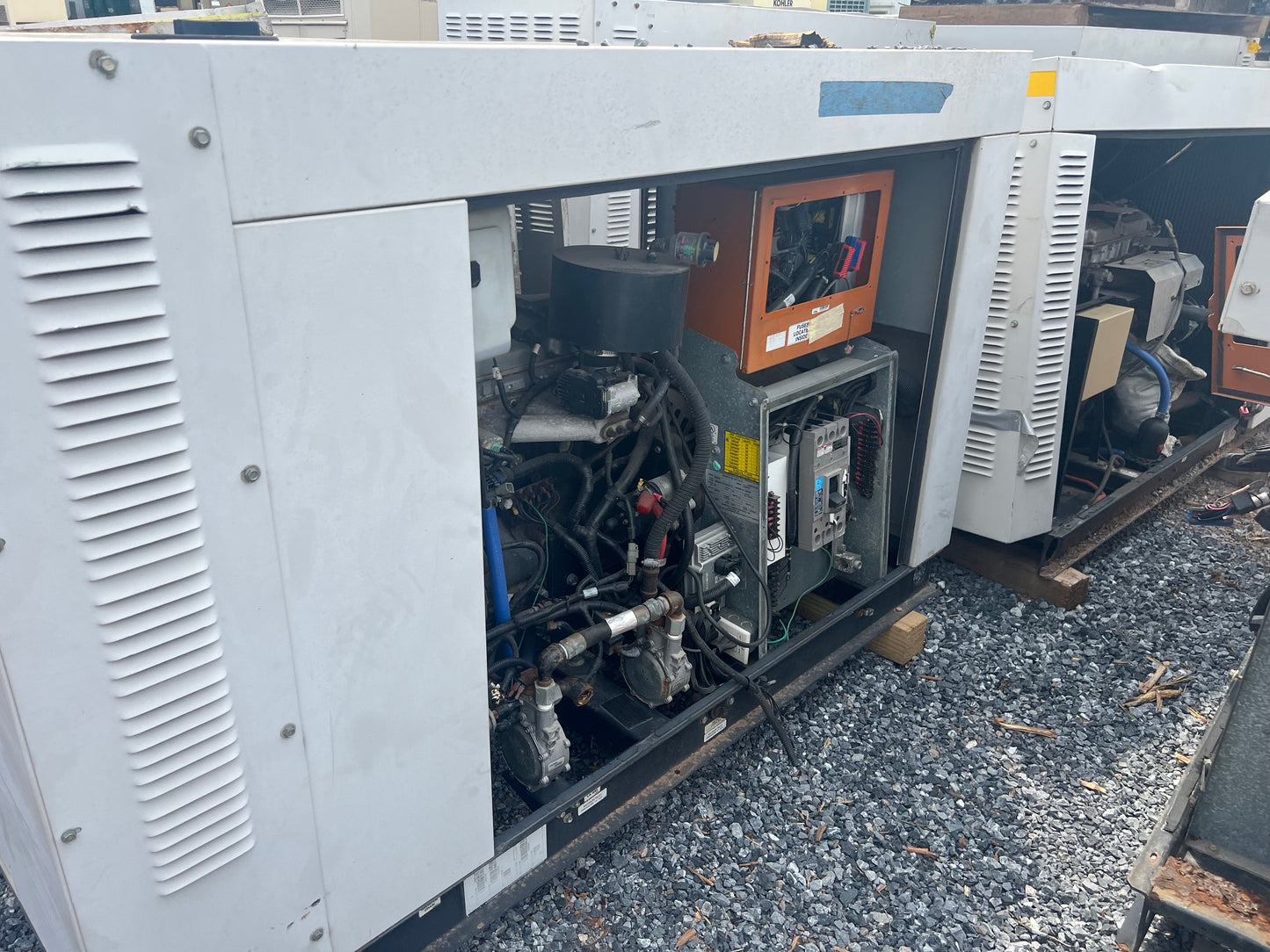 35KW Generac Generator Mitsubishi Engine Parts Only No Doors or Controls Good Engines-17522