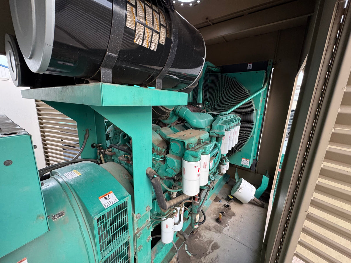 Low Hour Cummins QST30 750KW Diesel Generator Set - DPC1082