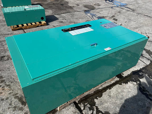 800 Amp Cummins/Onan Automatic Transfer Switch with Isolation By Pass. Nema 1 Enclosure - DSLP1444