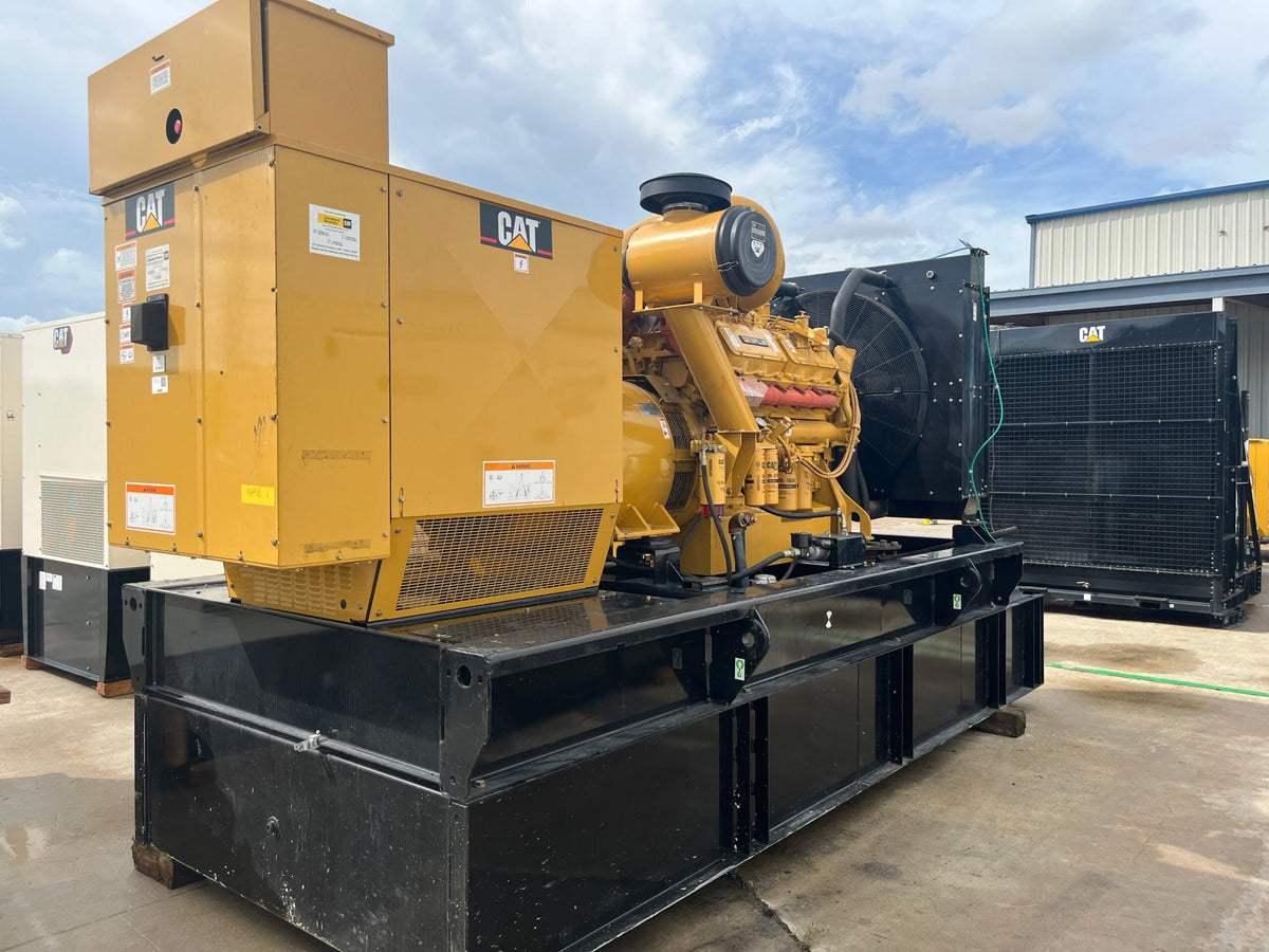 600KW Caterpillar 3412C  Diesel Generator Set 277/480  415hrs
