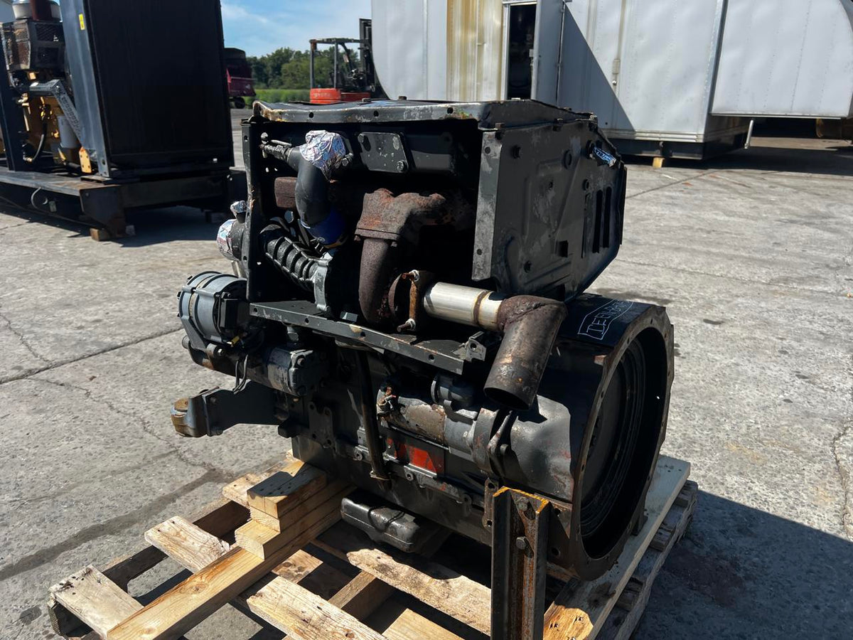 Deutz BF4L913 Turbo Diesel Engine Industrial Fan Housing Broken, Test Runs Good - DSLP1455
