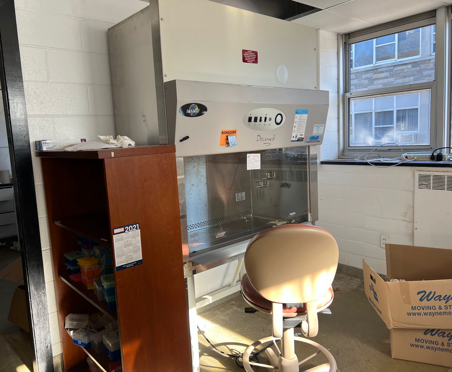 NuAire Labgard Class 2 Type A2 Biological Safety Cabinet Fume Hood 115V 1PH 12A NU-425-400