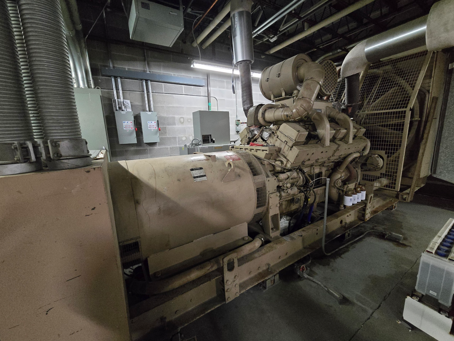 AS-IS 750KW Cummins KTA38 680FDR6069 480/277 1128A 3PH Diesel  NON WORKING (SKU: 112184)
