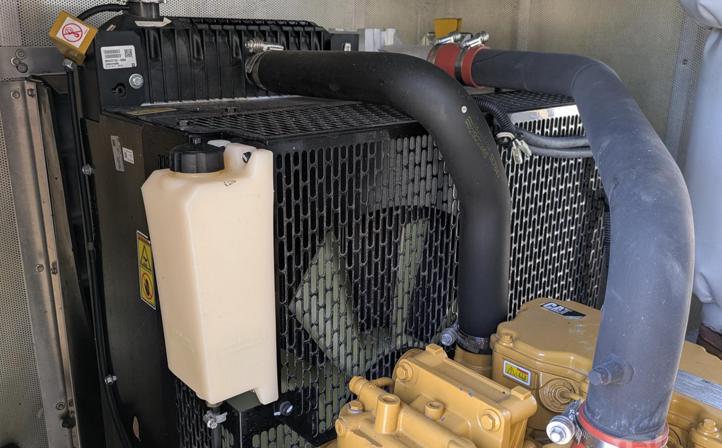 2018 Caterpillar D200-2 Diesel Generator 200kW 3-Phase / 150kW 1-Phase Cat C7.1 Engine 122hrs Quiet Enclosure 1640 Gal Tank