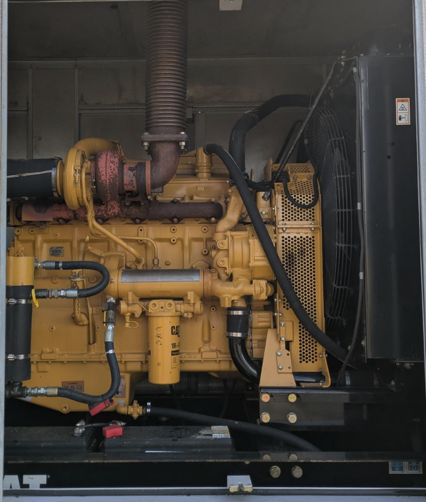 300kW CAT 3406 Diesel Generator 277/480 3ph '03 5477hrs TESTED