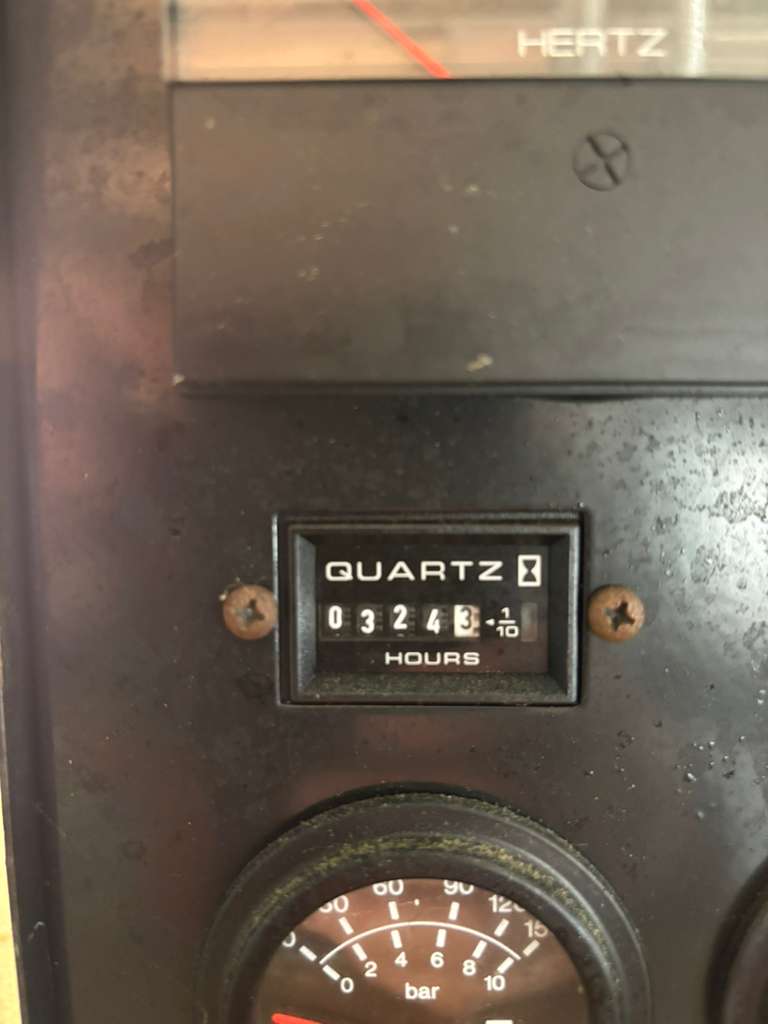 Kohler 750REOZM 750kW Diesel Generator 480V 3 Phase Low 324 Hrs Standby Enclosed
