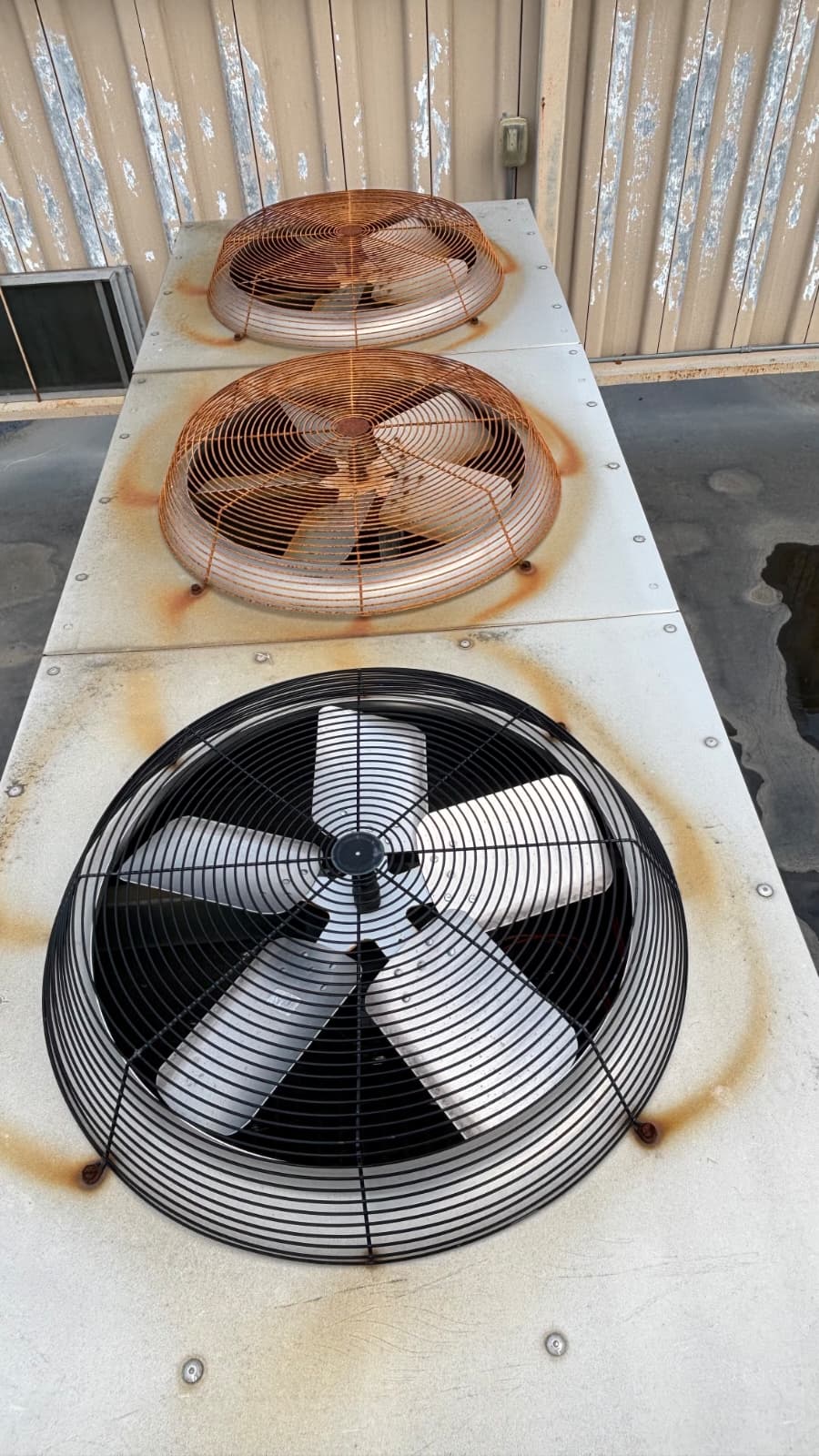 Liebert DCDF308-A Outdoor Air Cooled Condenser 3-Fan 460V 3PH Data Center 2006
