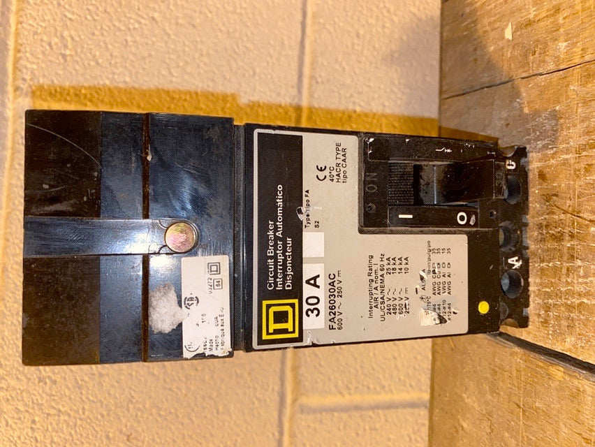 Lot of Assorted ILine Circuit Breakers(103992)