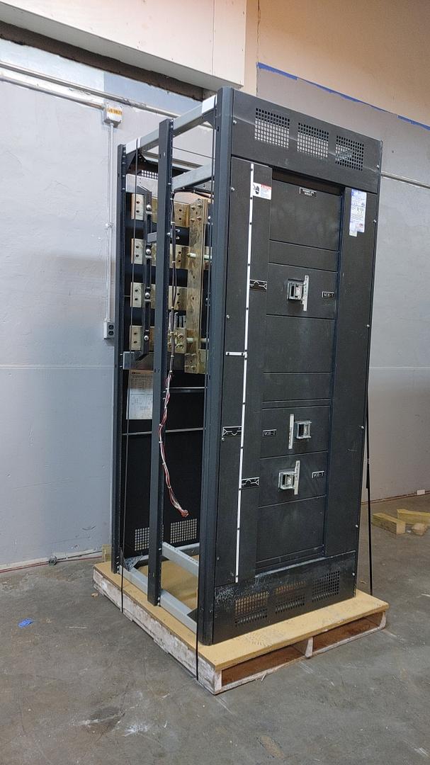 2000A Siemens Cubicle Bus & Breaker Distribution Switchgear 277/480v 6 Section '13(S6LLST12769)