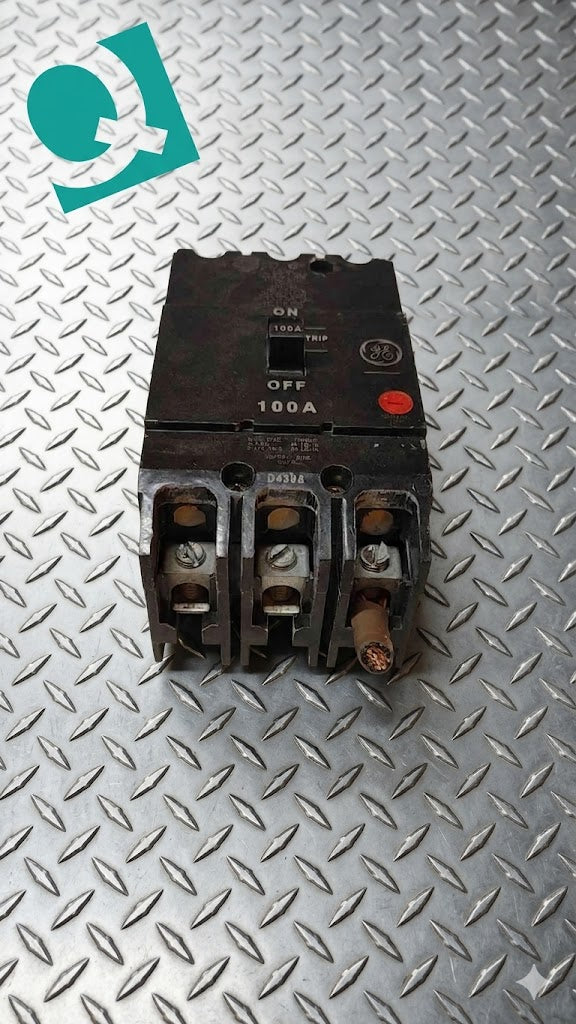 General Electric 3 Pole Circuit Breaker 100A 480/277VAC M-1070