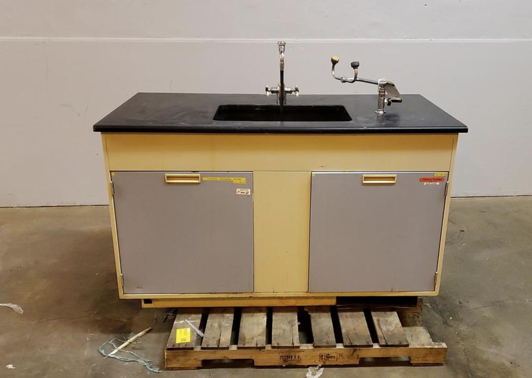 Lab Sink Epoxy Top Eye Wash Faucet 5'(S6LLST9768)