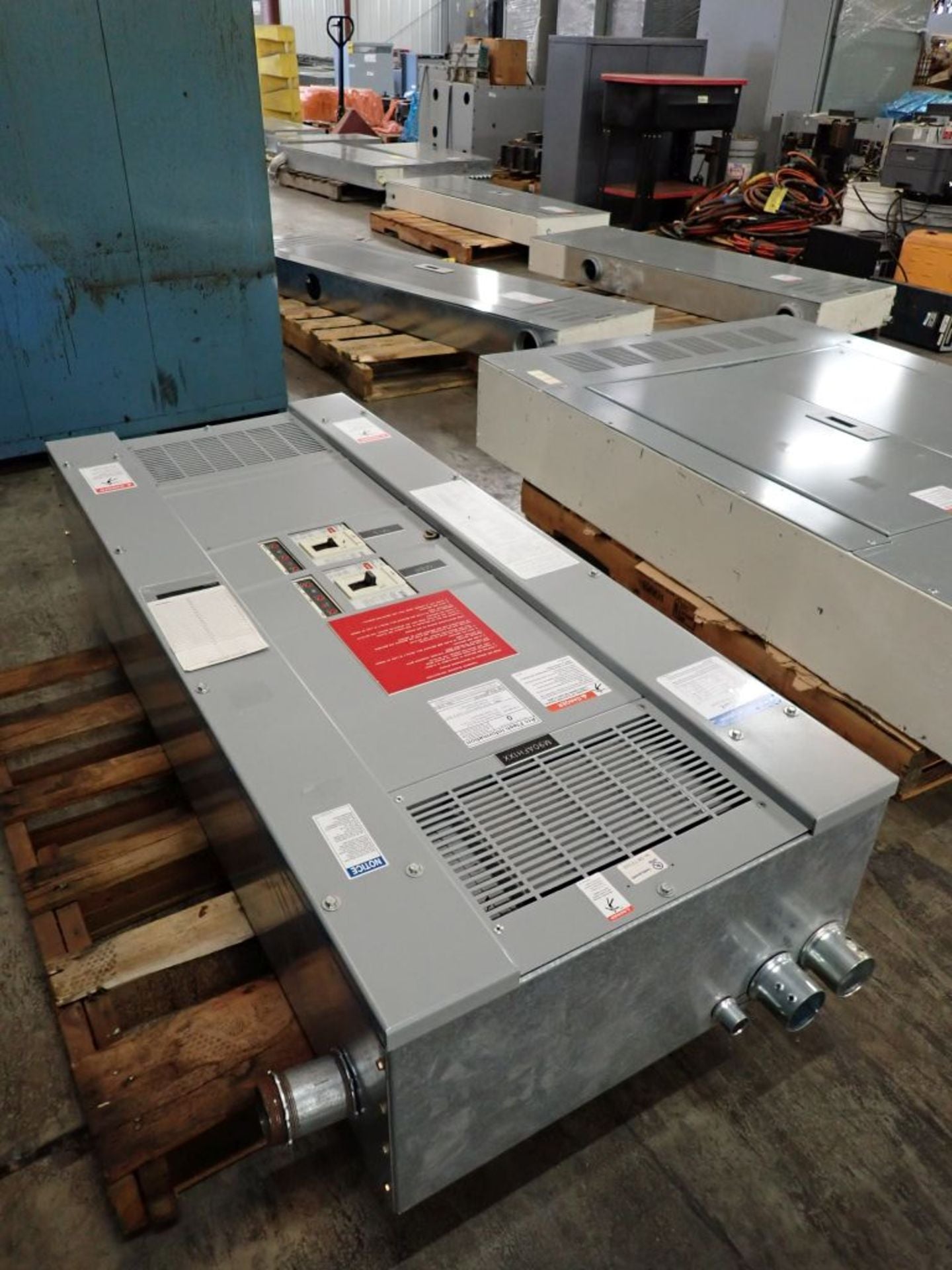 Eaton/Cutler Hammer MBP Pow-R-Line 400A Panelboard 480Y/277V Maintenance Bypass