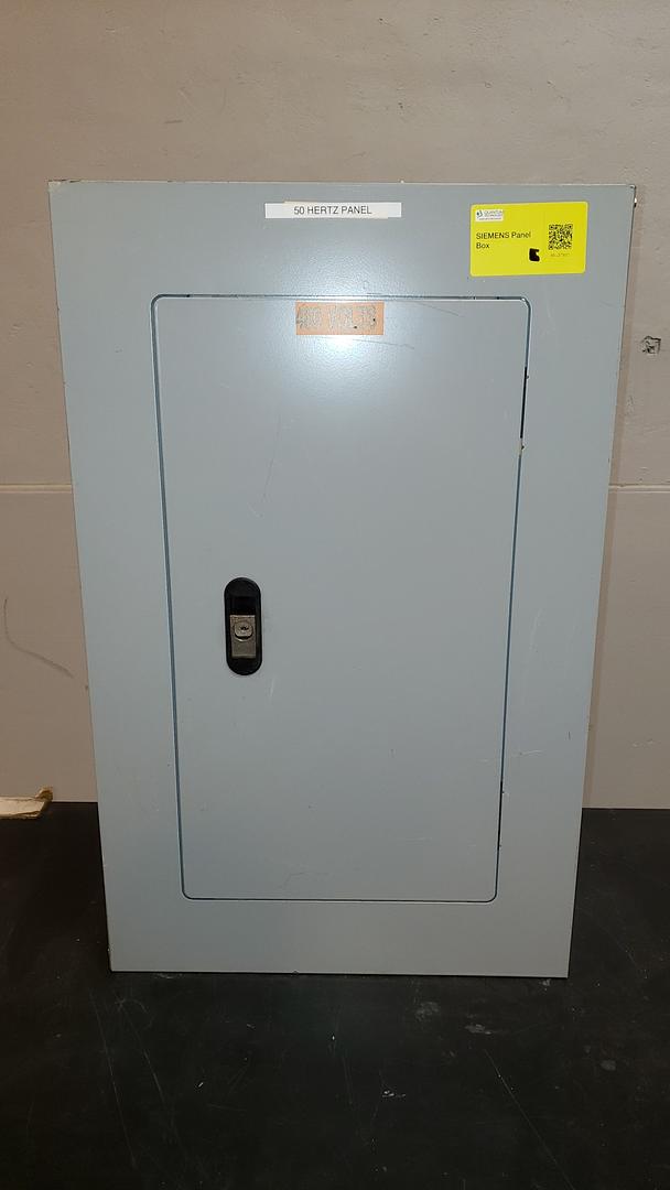 SIEMENS 250A Panelboard 480V, 277V, 3PH P1E18MC250A(S6LLST3621)