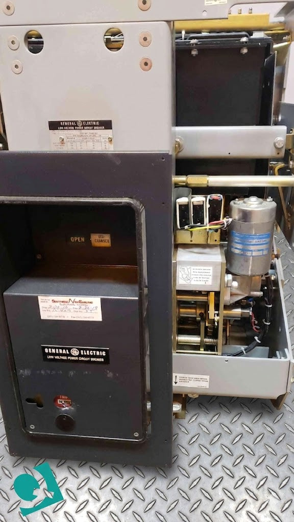 3200 GE Low Voltage Breaker AKR-8D-75-1 3200A MicroVersaTrip TR3253200 (SKU:14492AA)