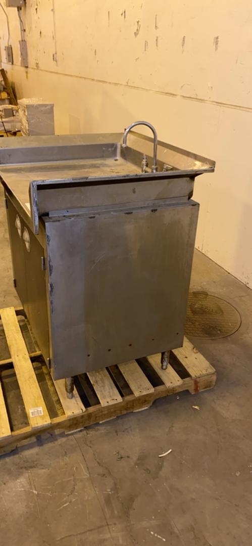 36" Stainless Steel Sink with Casework(S6LLST3429)