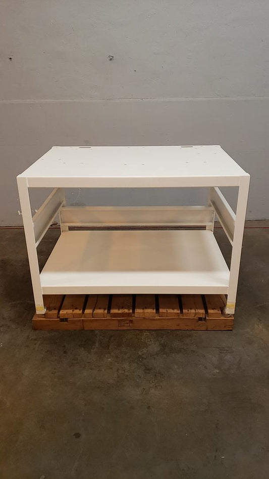 4' white Table(S6LLST12264)