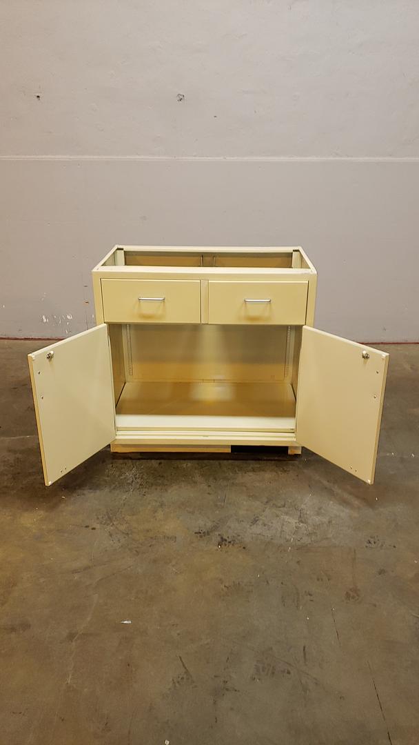 3' Jamestown Casework 2 Drawers 2 Doors(S6LLST11607)